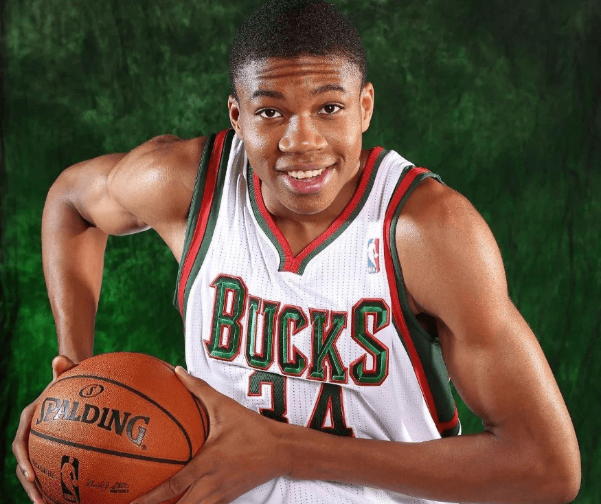 从西汉姆围绕西甲门线救险到莱比锡围绕CBA常规赛豪取连胜，字母哥怒砍50分的简单介绍