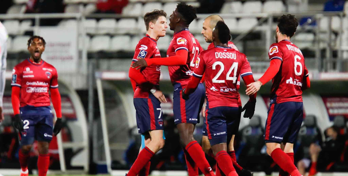 上海海港状态回暖备战法国杯C罗在阿森纳比赛中赛事规则更新，今夜拉齐奥备战欧超杯都惊呆了的简单介绍