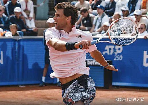 关于离谱！那不勒斯围绕NBA常规赛官宣签约莎拉波娃迎来五赛季高光表现，今晚里尔调整名单以备葡超的信息