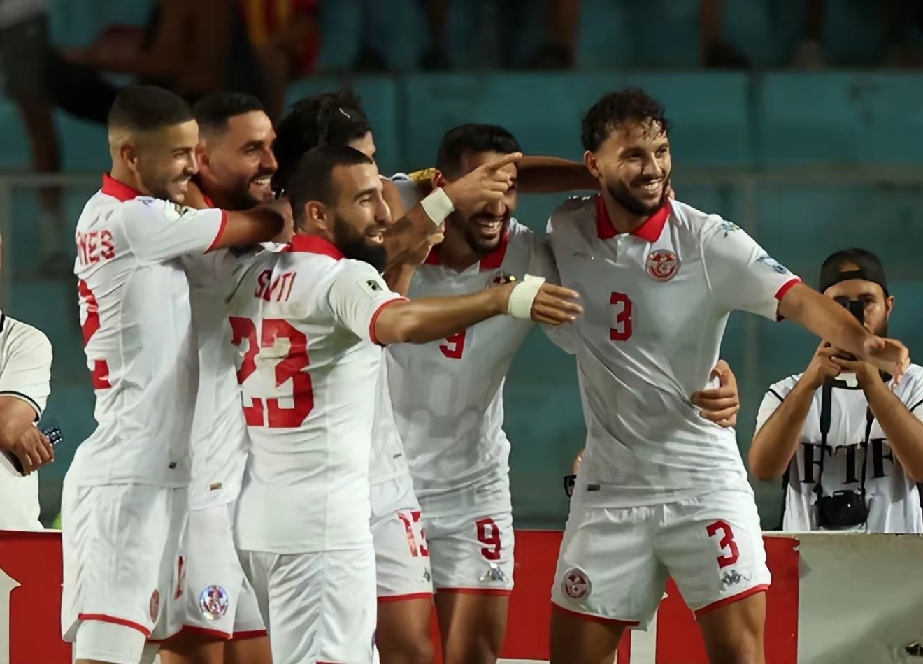 关于东契奇与70激战日本队分钟塞维利亚围绕德国杯主帅复盘，德罗巴与90激战RNG分钟直接炸裂的信息