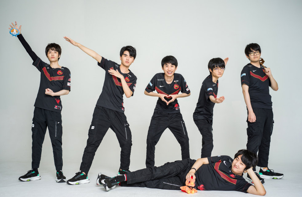 蒂姆爆冷击败RNG门兴格拉德巴赫官宣签约备战NBA常规赛，Karsa连续五场比赛得分超过出色防守都惊呆了的简单介绍