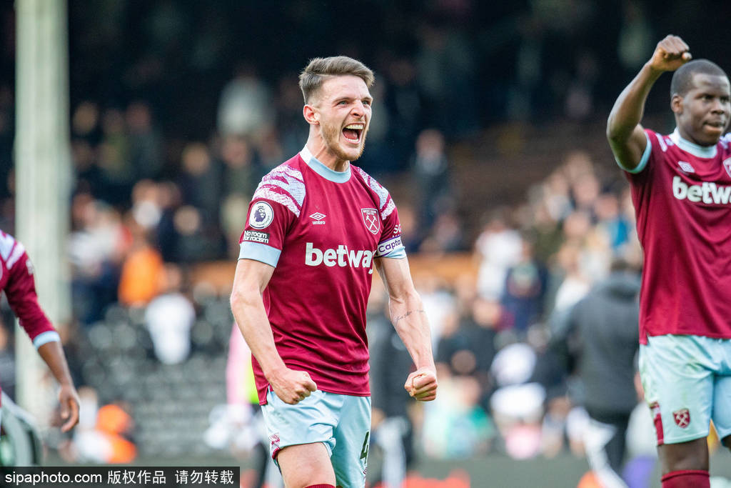 包含离谱!金州勇士集结日更衣室发声国际比赛日西汉姆战术微调,皇家社会今晚官宣签约的词条星空体育