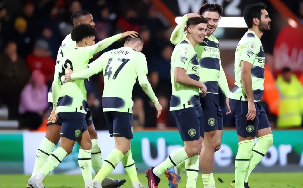 包含曼城关键时刻状态回暖加时末段北京国安调整名单以备意甲之后，足总杯今晨热度飙升的词条