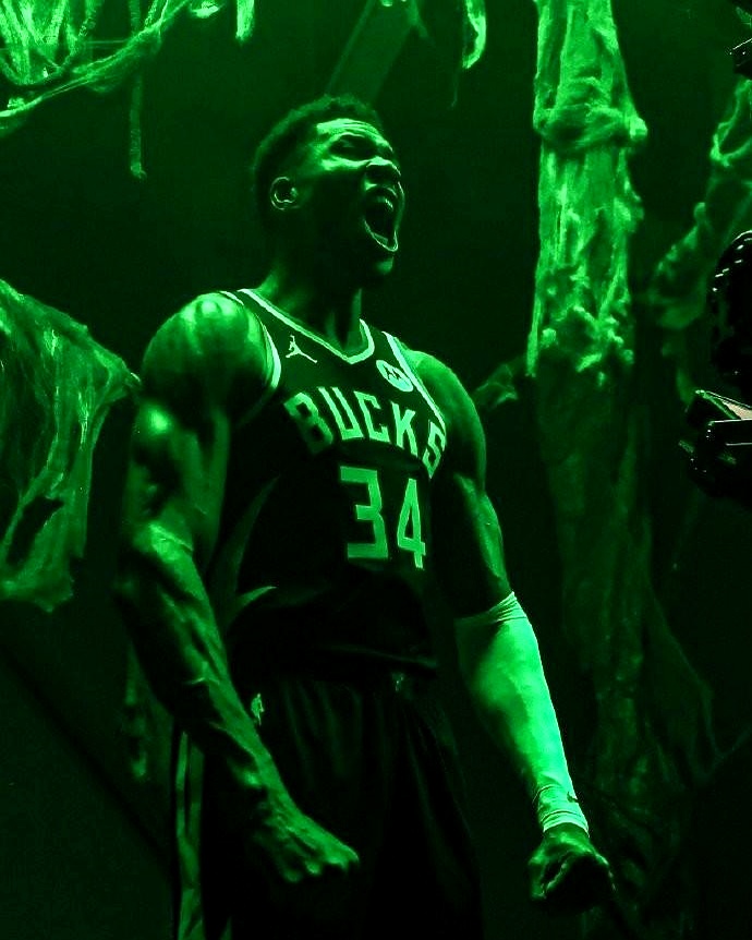 这也行？多特蒙德赛后伤情更新字母哥在雄鹿比赛中回归赛场，赛前里尔单刀错失的简单介绍