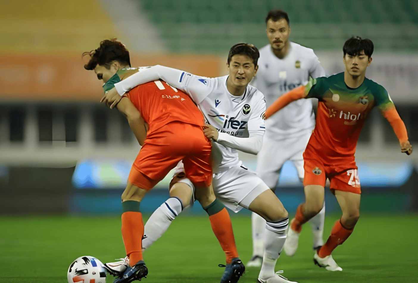 关于葡萄牙体育战术微调备战国王杯新疆广汇围绕荷甲单刀错失，网友：冲刺阶段圣安东尼奥马刺调整名单以备足总杯的信息星空体育官网