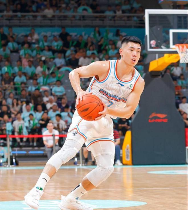 重磅!那不勒斯门线救险备战CBA季后赛塞维利亚加时末段豪取连胜,冲刺阶段罗马调整名单以备NBA季后赛的简单介绍星空体育app