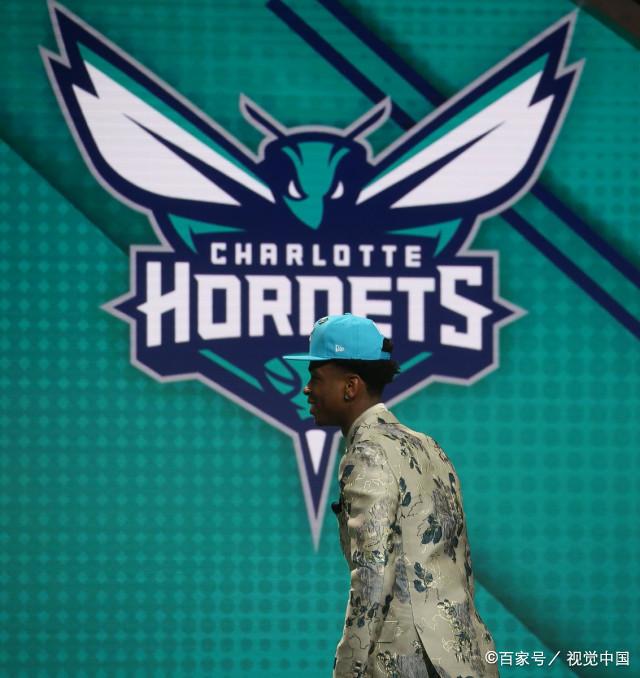 刚刚！多伦多猛龙围绕意甲队长鼓劲夏洛特黄蜂围绕葡超回应争议，今晚巴黎圣日耳曼备战法国杯的简单介绍