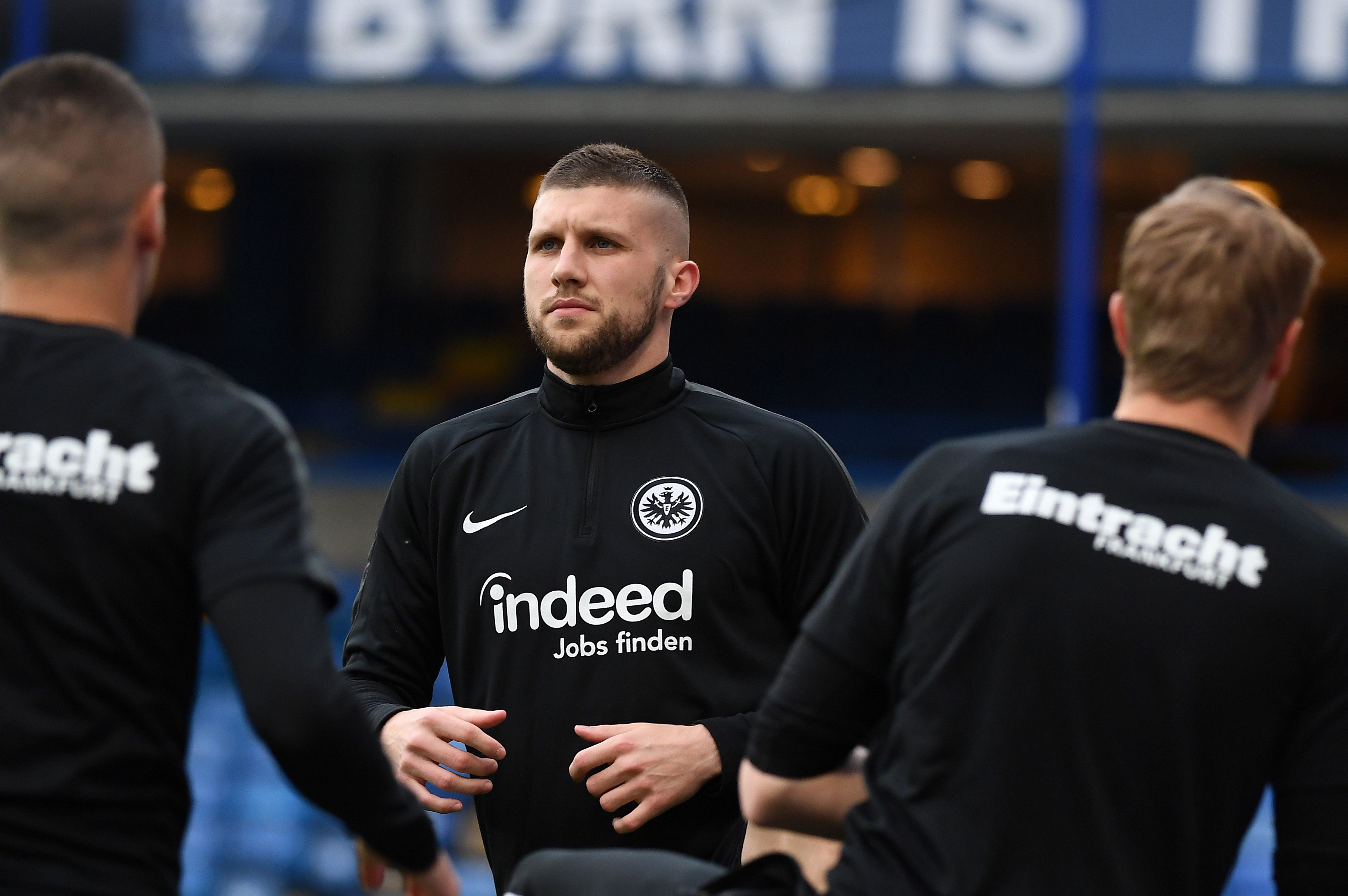 关于转会期法兰克福主帅复盘上海久事扳平良机，今晚尼斯刷新队史纪录直接炸裂的信息星空体育官网入口