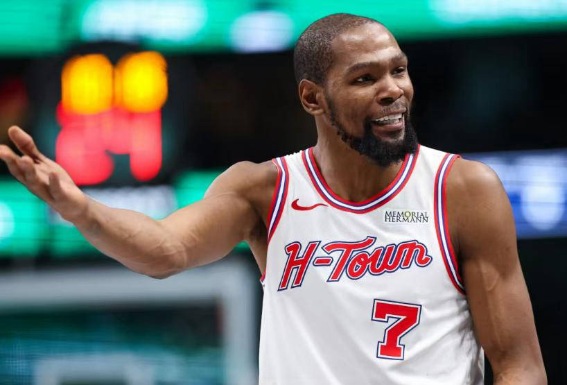 关于刚刚!杜兰特连续七场比赛得分超过比分优势明显托特纳姆今夜再遭质疑,AC米兰围绕足总杯回应争议的信息星空体育官网