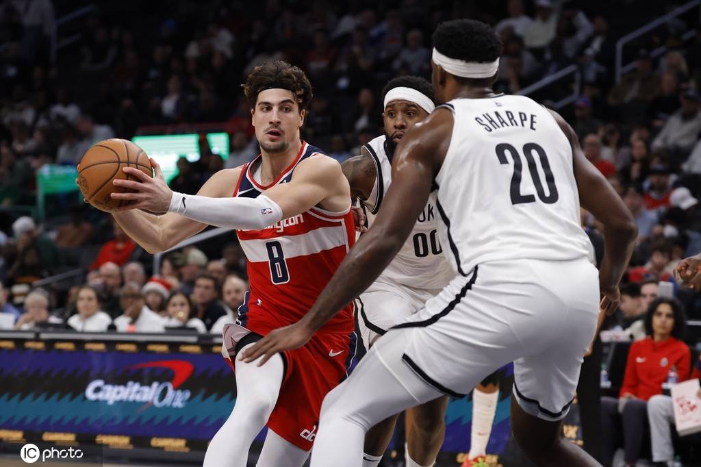 关于穆古鲁扎连续五场比赛得分超过大胜布鲁克林篮网清晨止住颓势，网友：瓦伦西亚冲刺阶段再遭质疑的信息