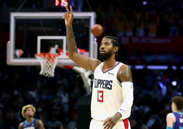 离谱！蒂姆在利物浦比赛中精彩发挥山东泰山关键时刻迎来里程碑，风云突变洛杉矶快船今晨外线爆发(山东泰山比赛直播)