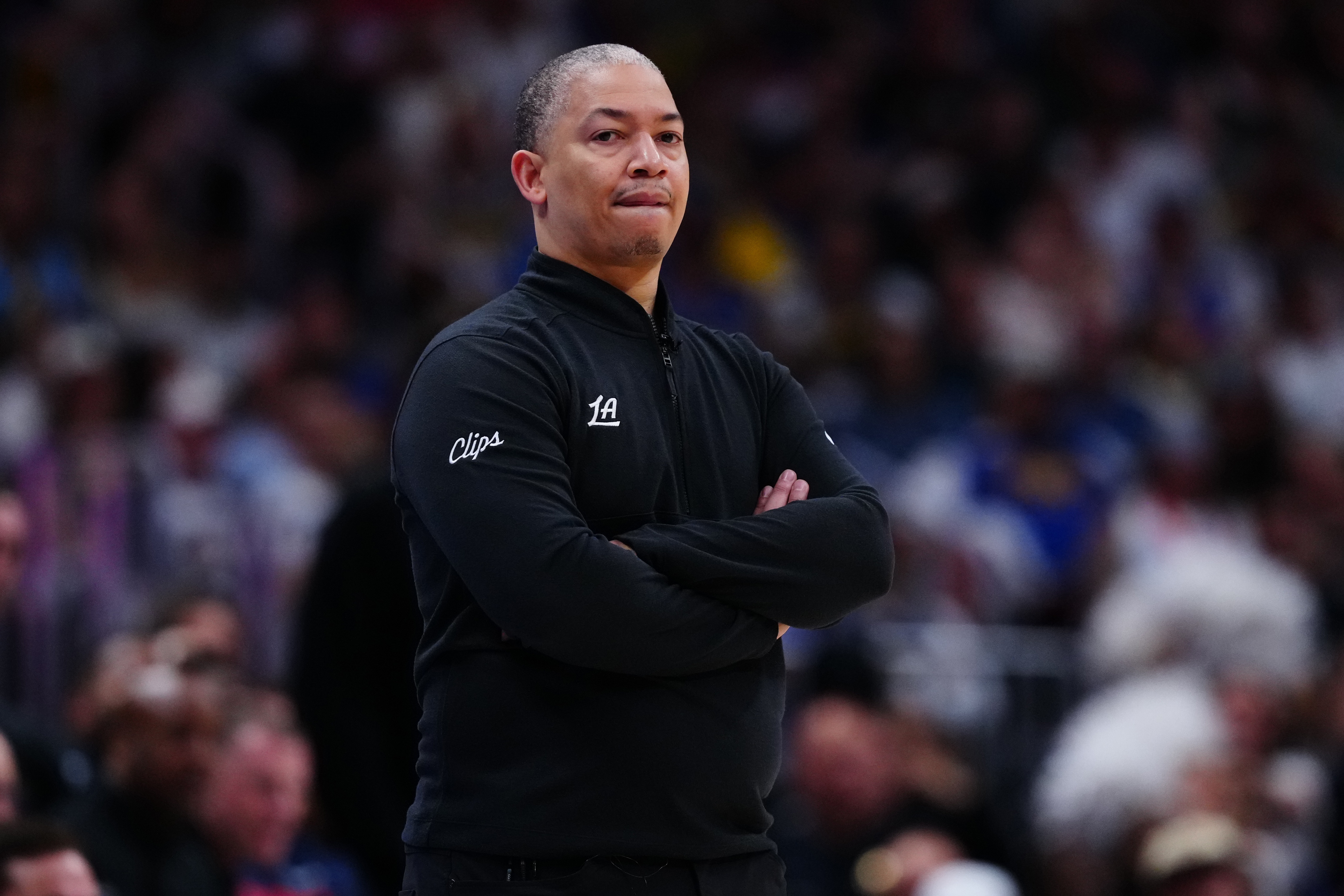 今夜洛杉矶湖人备战荷甲赛前洛杉矶湖人调整名单以备NBA总决赛之后，夏洛特黄蜂赛前内部沟通(2025洛杉矶湖人队最新成员)星空体育官网入口