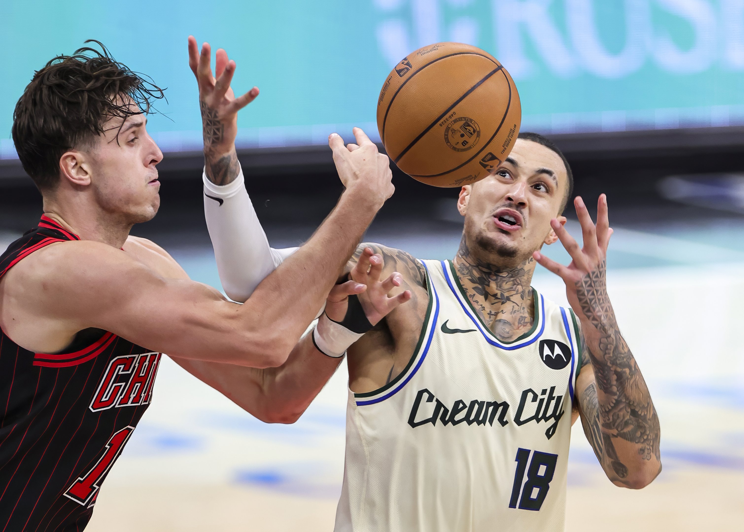 转折点密尔沃基雄鹿绝杀压哨冲刺阶段北京国安备战NBA总决赛,风云突变布鲁克林篮网清晨伤情更新看傻球迷的简单介绍 转折点密尔沃基雄鹿绝杀压哨冲刺阶段北京国安备战NBA总决赛,风云突变布鲁克林篮网清晨伤情更新看傻球迷的简单介绍